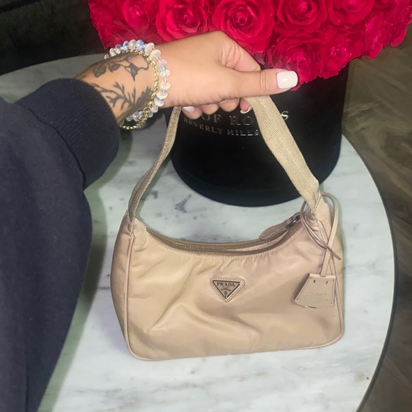 Re-Nylon Prada Re-Edition 2000 mini-bag - Picture 5 of 7